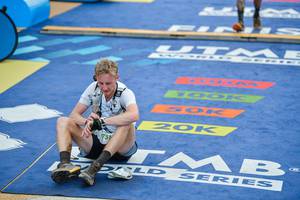 BIB: 751
                            <button type="button" onclick="openModal(22756366)" class="btn btn-primary btn-sm float-right btn-popup" data-toggle="modal" data-target=".modal-high-quality">
                        <i class="fas fa-shopping-cart"></i> Add to Cart
                    </button>
                                            <button type="button" onclick="isThisMe(22756366, true)" class="btn btn-success btn-sm float-right btn-popup btn-isme hidden" data-toggle="tooltip" data-placement="bottom" title="นี่คือรูปของคุณใช่ไหม คลิกที่นี่เพื่อเอาเข้าอัลบั้ม">
                        <i class="fas fa-plus"></i> Add to album
                    </button>
                    <button type="button" onclick="isThisMe(22756366, false)" class="btn btn-warning btn-sm float-right btn-popup btn-isnotme hidden">
                        <i class="fas fa-ban"></i> Remove from album
                    </button>